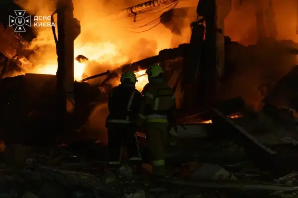 У Києві 11 серпня офіційно назвали наслідки балістичного удару у Шевченківському районі