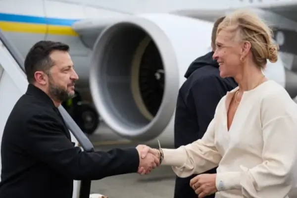 Зеленський за дорогою до Канади зустрівся з Гуннарсдоттір: перелік підтверджених тем
