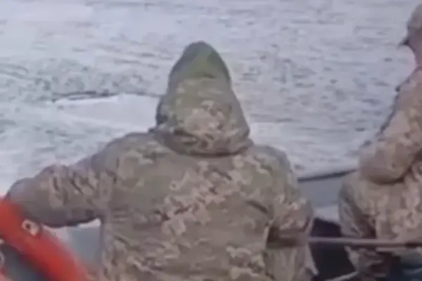 Молдова повернула Україні двох прикордонників, затриманих на Дністрі