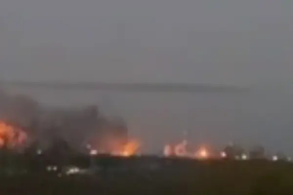 Після удару БпЛА у Салаваті спалахнула пожежа за кілька кілометрів від міста